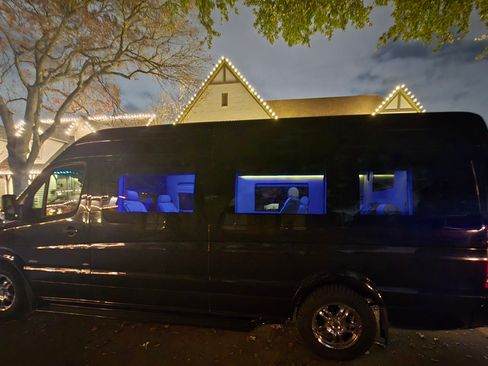 Used 2013 Mercedes-Benz Sprinter 2500 image 9