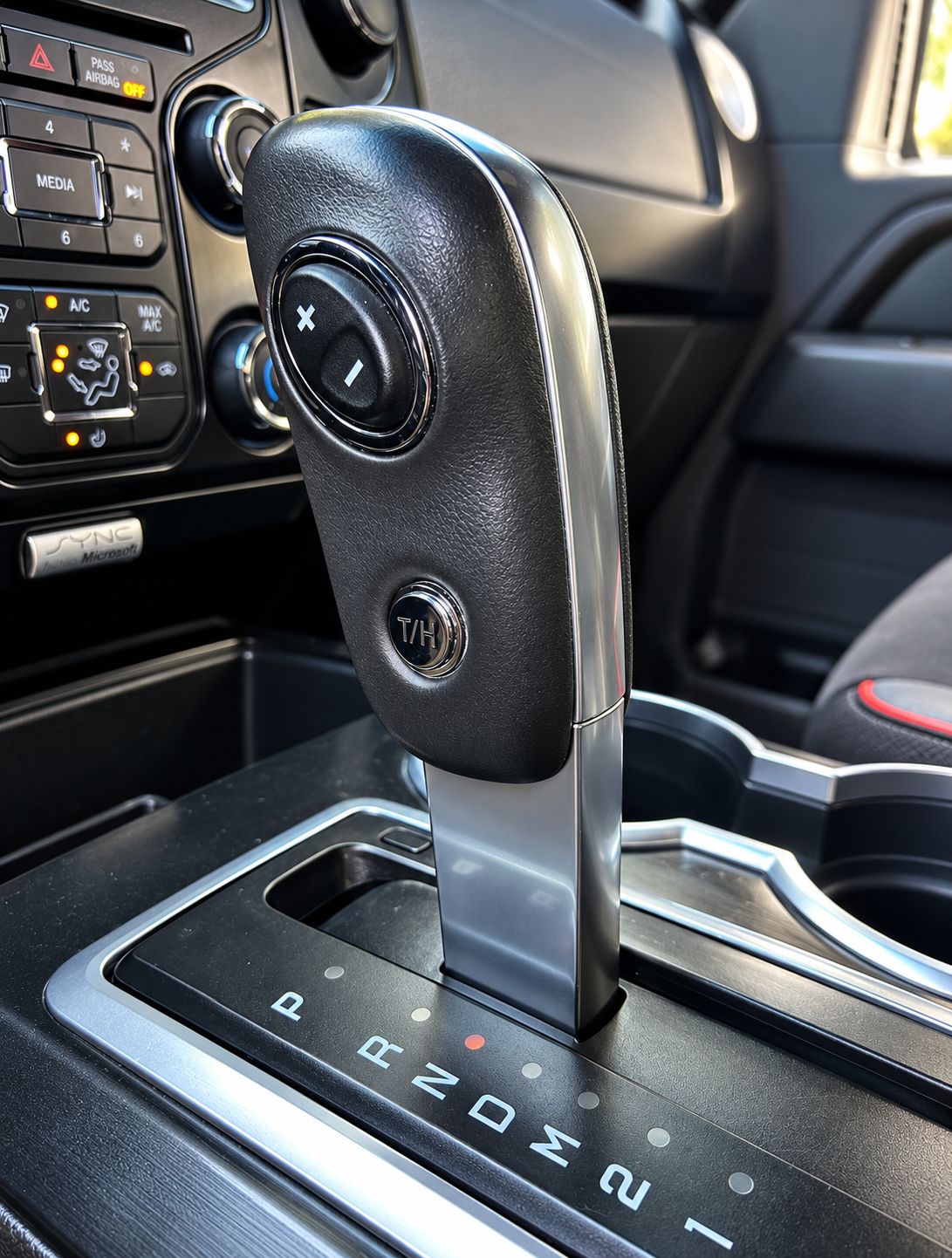 Used 2014 Ford F150 FX4 w/ FX Appearance Package AWD/4WD image 10