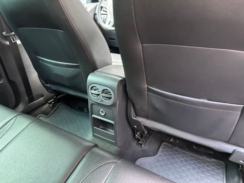 Used 2012 Volkswagen Tiguan S AWD/4WD image 10