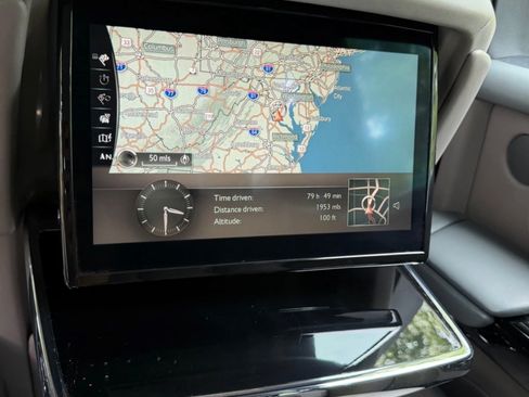 Used 2018 Rolls-Royce Phantom Sedan RWD image 21