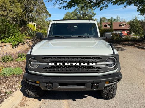 Used 2021 Ford Bronco Badlands image 2