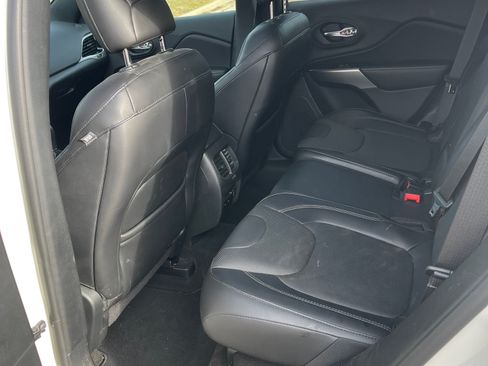 Used 2019 Jeep Cherokee High Altitude image 5