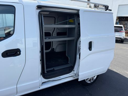 Used 2017 Nissan NV200 SV w/ Technology Package image 16