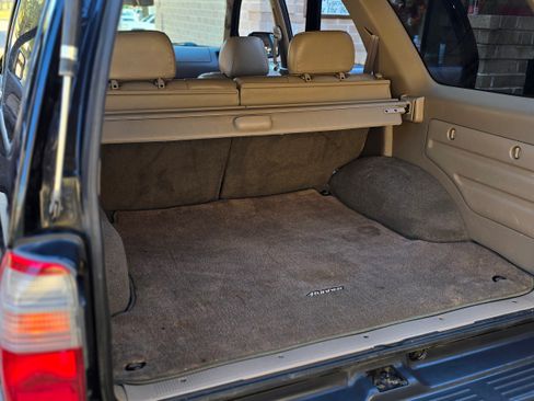Used 1999 Toyota 4Runner Limited w/ Upgrade Value Pkg 5 AWD/4WD image 10