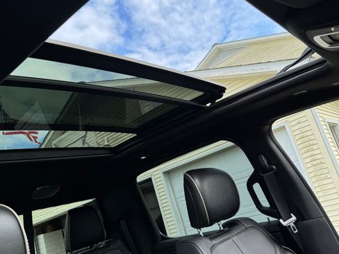 Used 2021 RAM 1500 Limited image 4