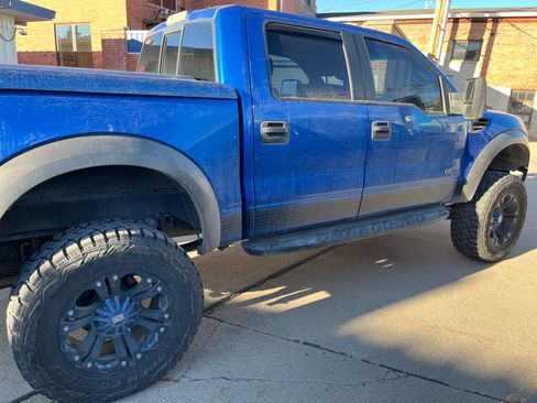 Used 2011 Ford F150 Raptor w/ Raptor Luxury Pkg image 2