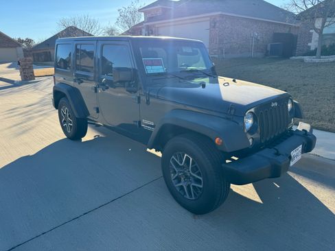 Used 2017 Jeep Wrangler Unlimited Sport w/ Quick Order Package 24S image 2
