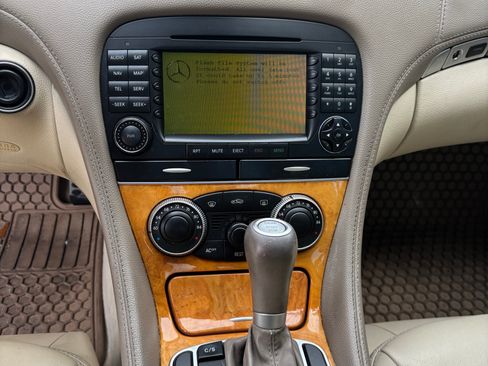 Used 2005 Mercedes-Benz SL 500 image 6