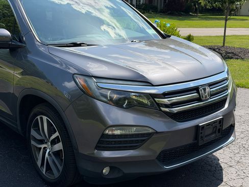 Used 2017 Honda Pilot Elite image 4