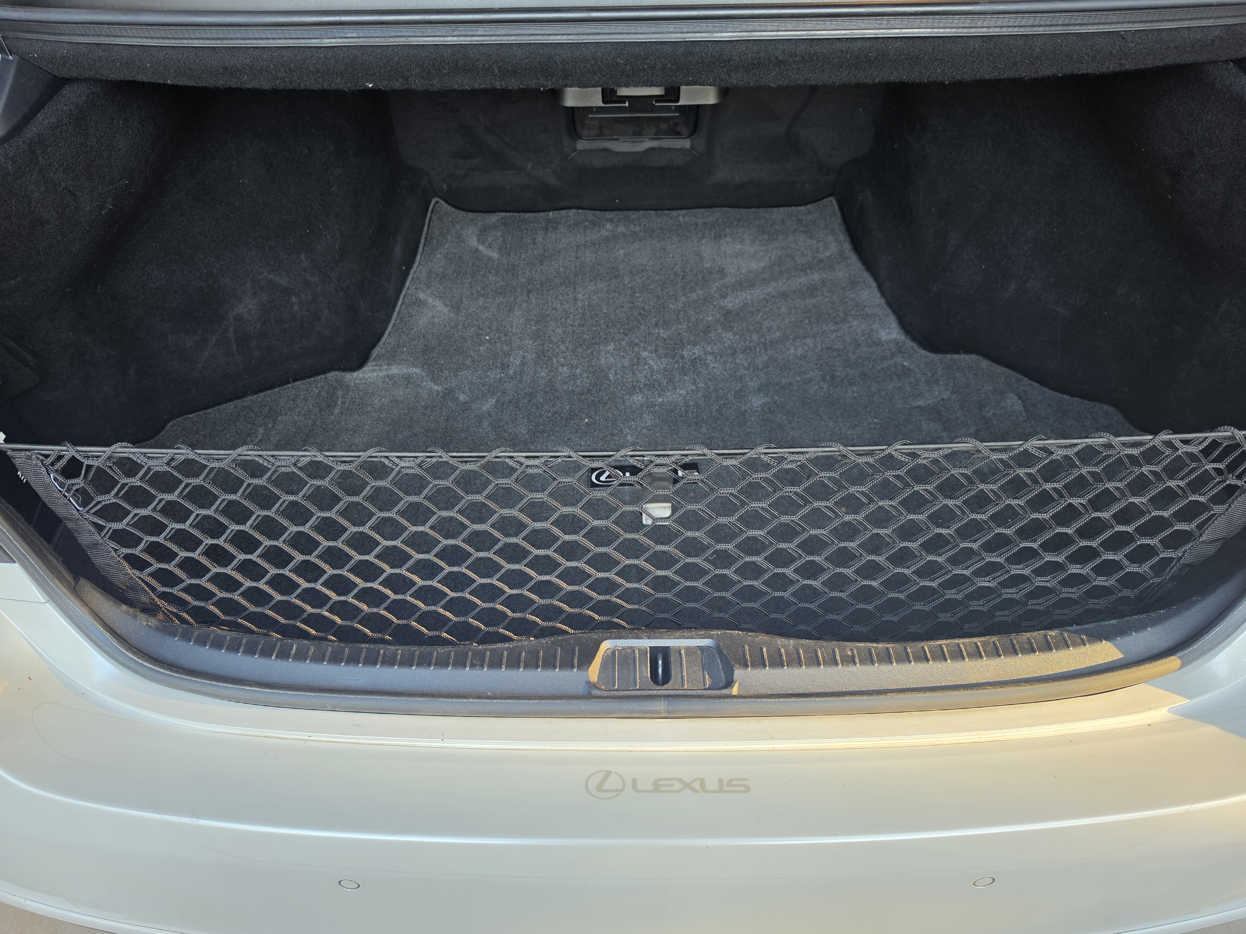 Used 2010 Lexus LS 460 w/ Sport Pkg RWD image 18