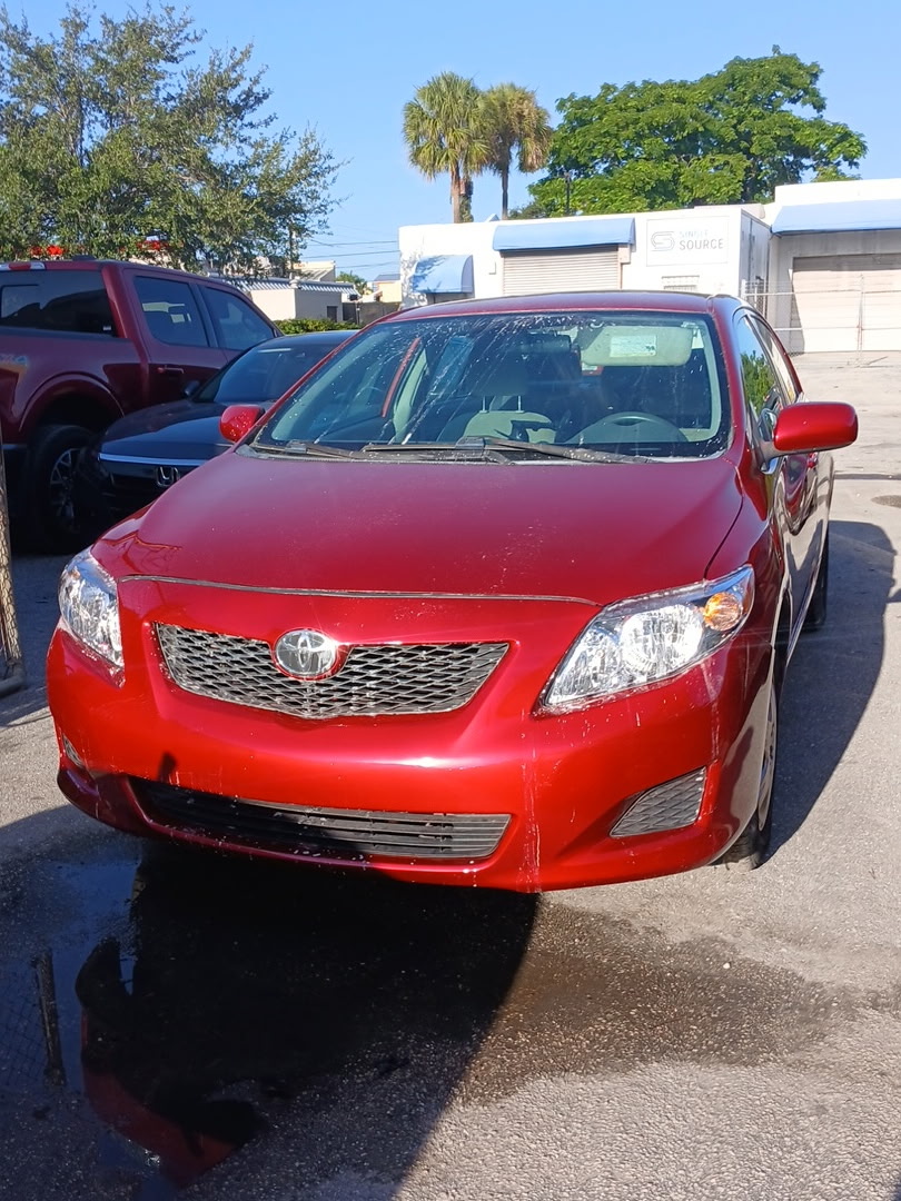 Used 2010 Toyota Corolla LE w/ All Weather Guard Pkg FWD image 2