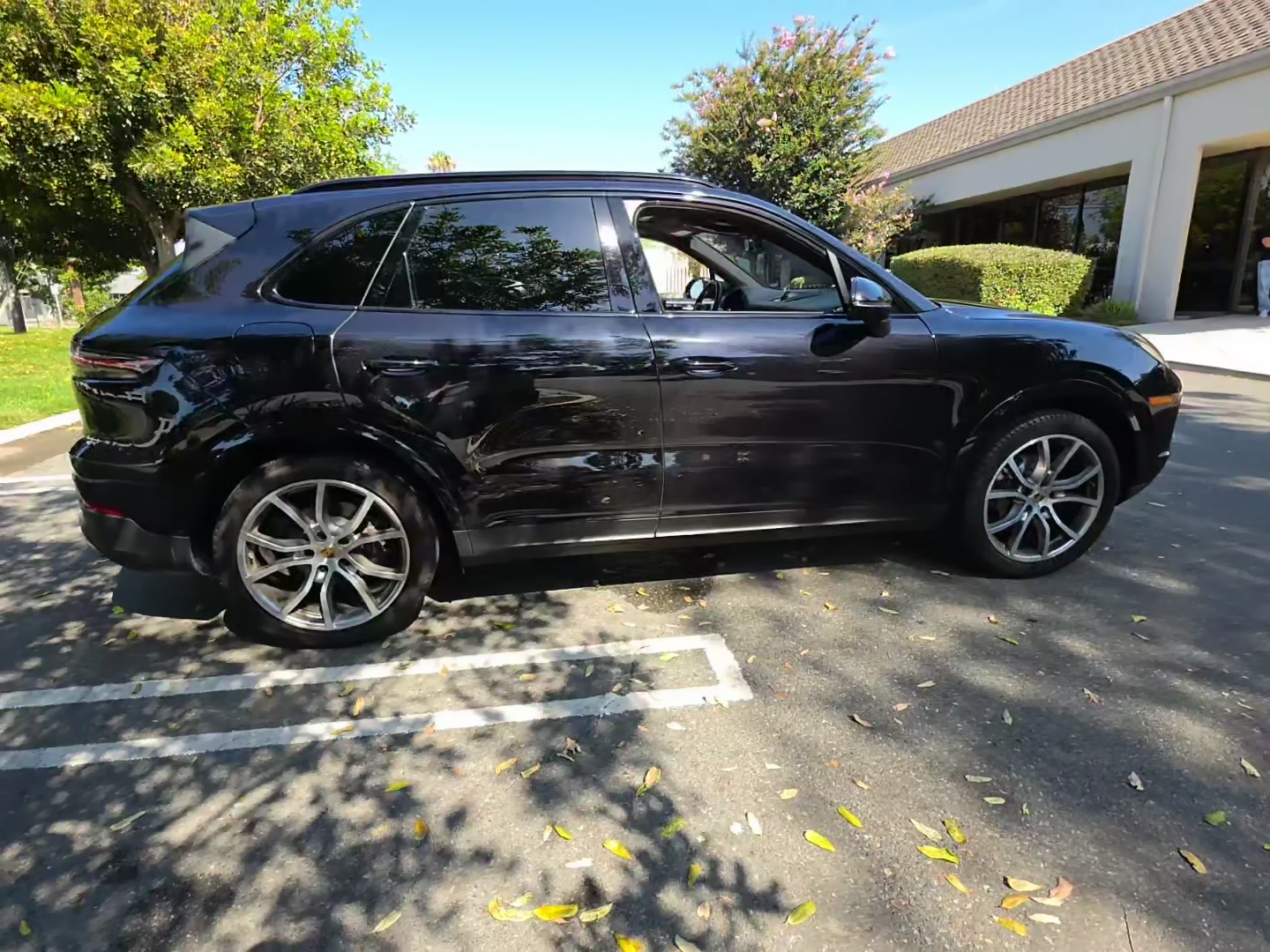 Used 2019 Porsche Cayenne AWD/4WD image 4