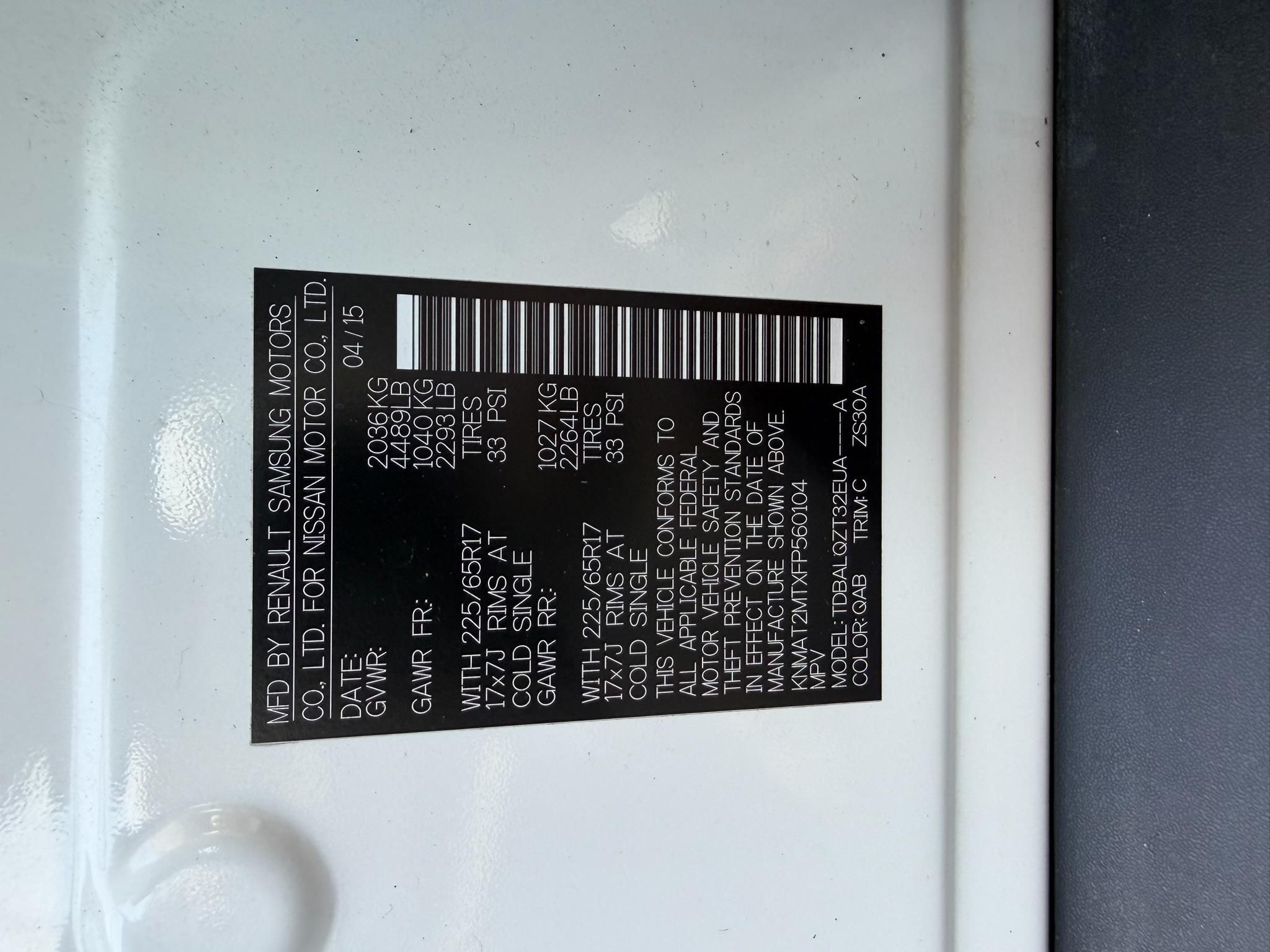 Used 2015 Nissan Rogue SV FWD image 19