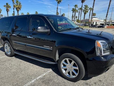 Used 2007 GMC Yukon XL Denali image 6