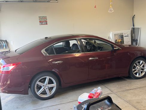 Used 2011 Nissan Maxima 3.5 SV w/ Premium Pkg FWD image 15