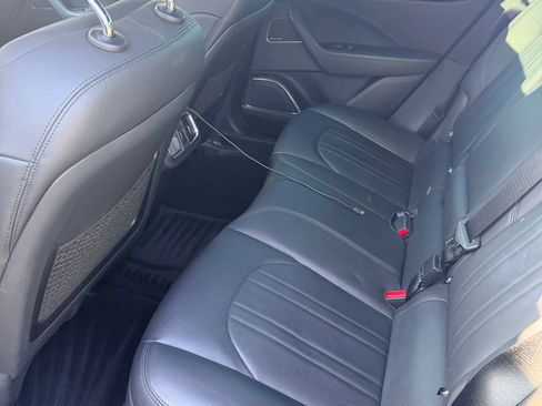 Used 2019 Maserati Levante S AWD/4WD image 10