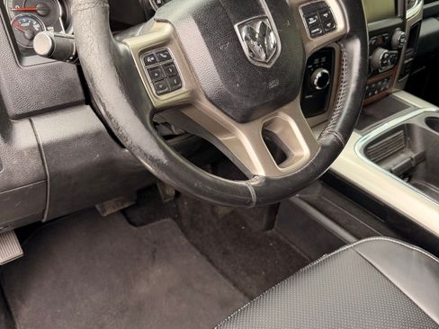 Used 2016 RAM 2500 Laramie w/ Convenience Group image 10