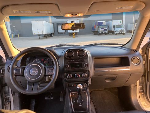 Used 2012 Jeep Patriot Sport w/ Tire & Wheel Group image 13