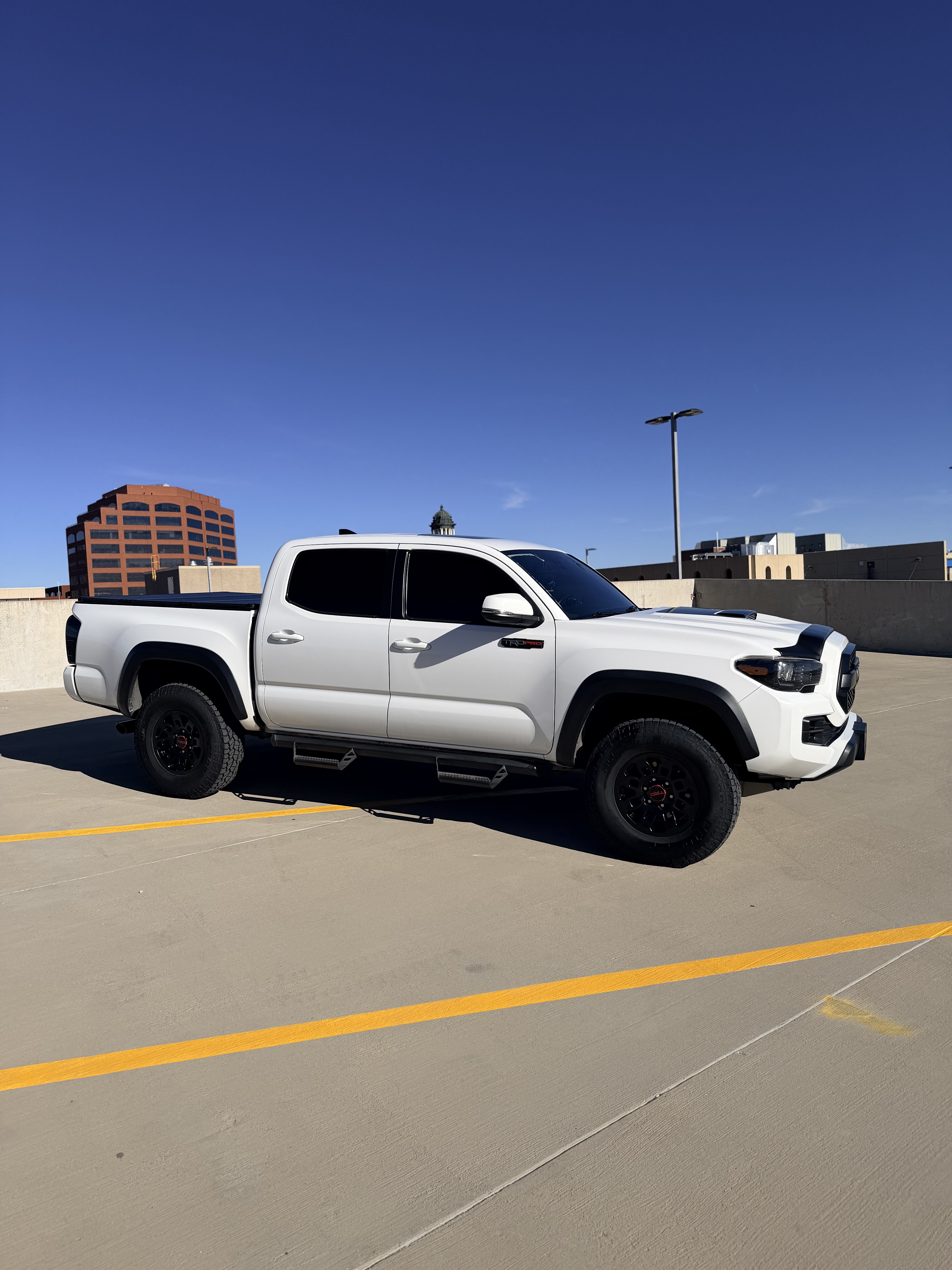 Used 2019 Toyota Tacoma TRD Pro AWD/4WD image 8