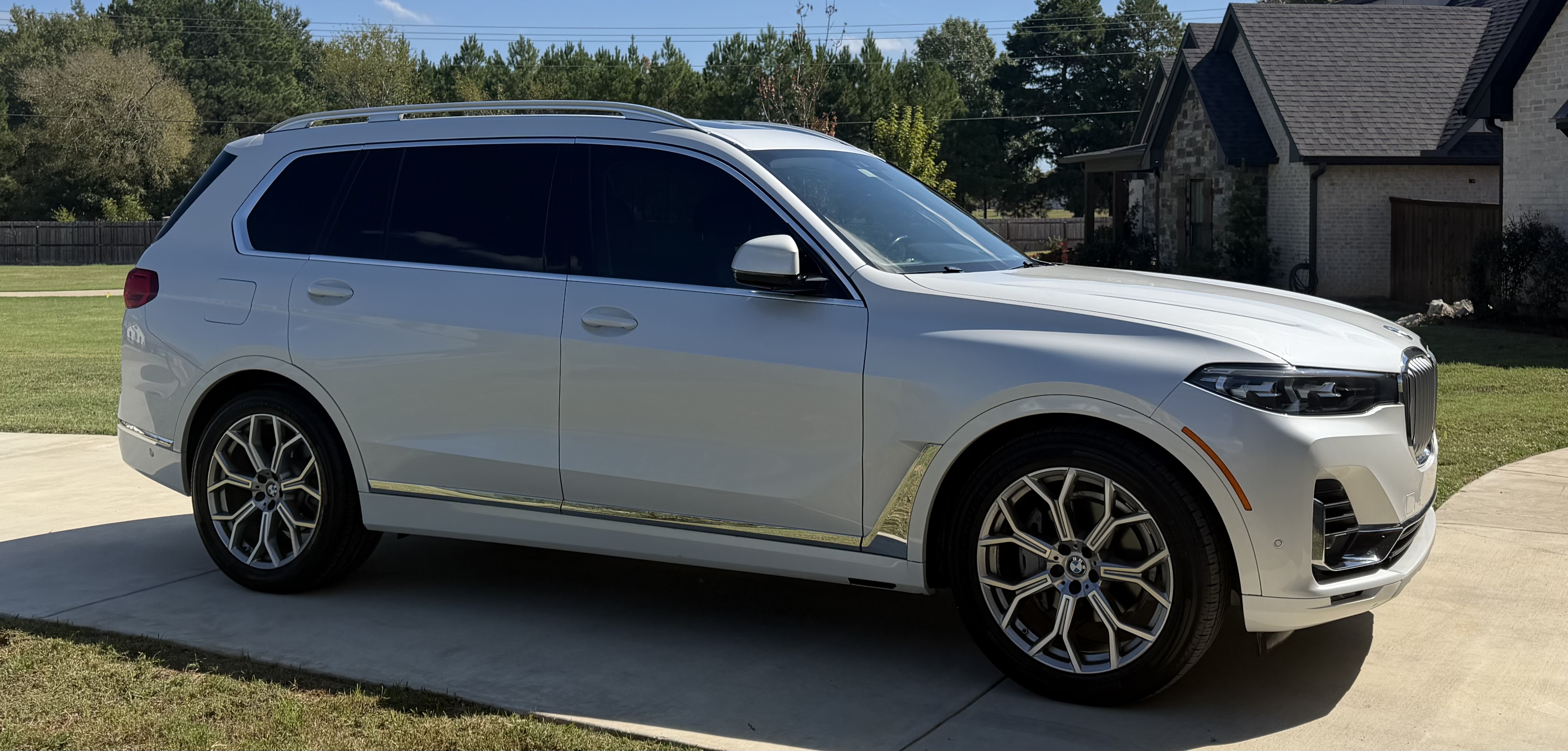 Used 2019 BMW X7 xDrive40i w/ Premium Package AWD/4WD image 2