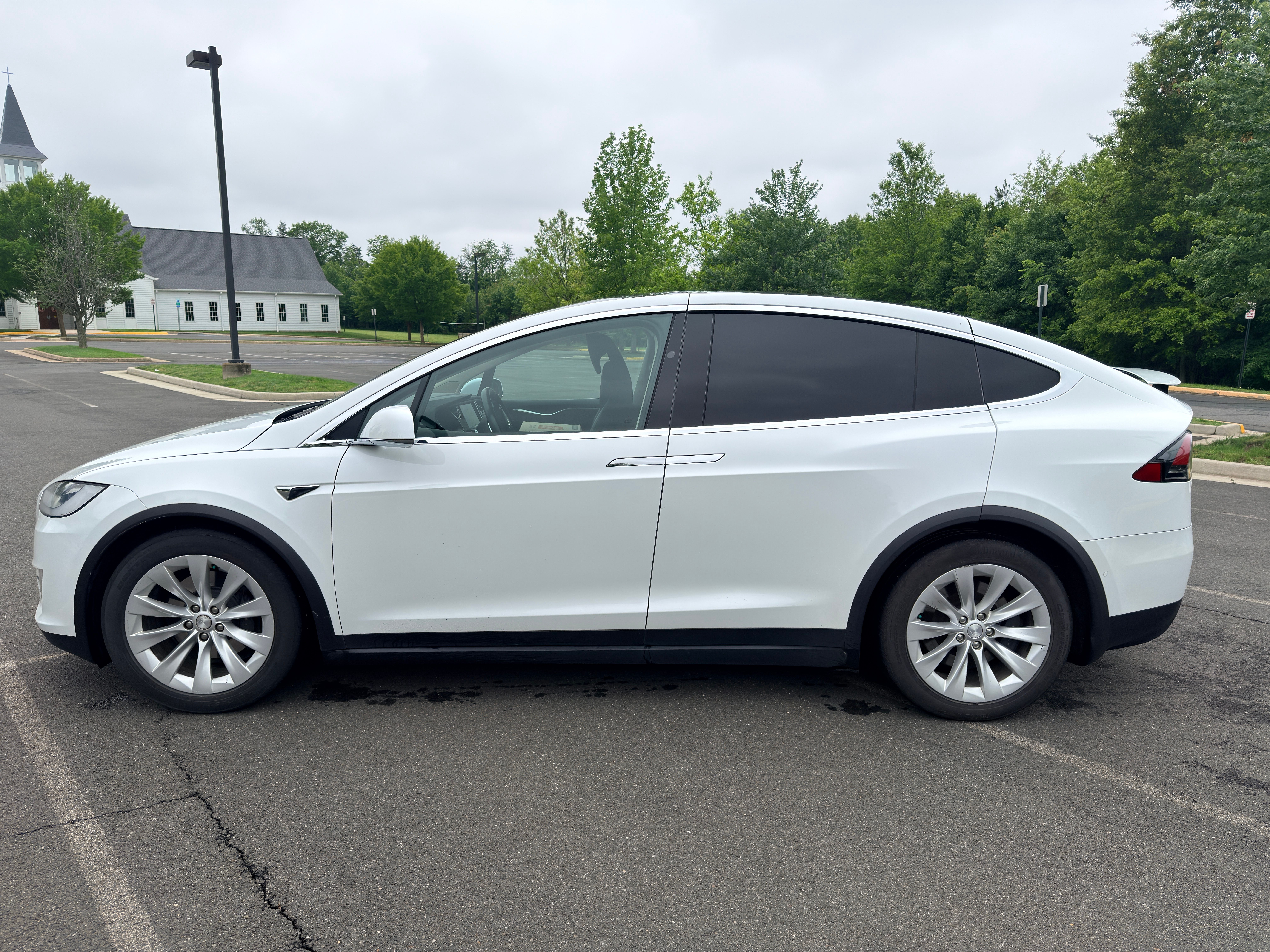 Used 2017 Tesla Model X 100D AWD/4WD image 9