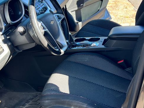 Used 2016 Chevrolet Equinox LT image 9