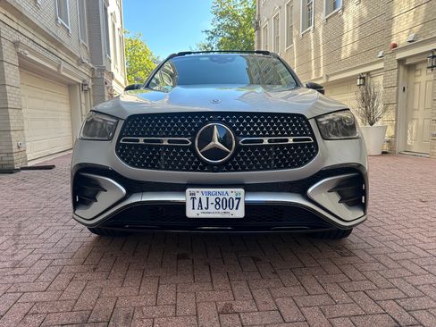 Used 2025 Mercedes-Benz GLE 350 4MATIC image 5