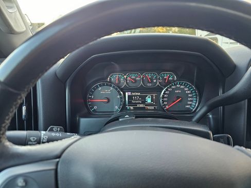 Used 2015 Chevrolet Silverado 2500 LT w/ LT Convenience Package image 10