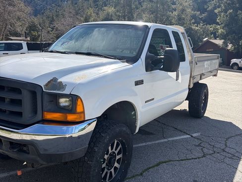 Used 2001 Ford F250 4x4 SuperCab Super Duty image 6