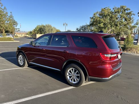 Used 2023 Dodge Durango SXT Launch Edition image 4