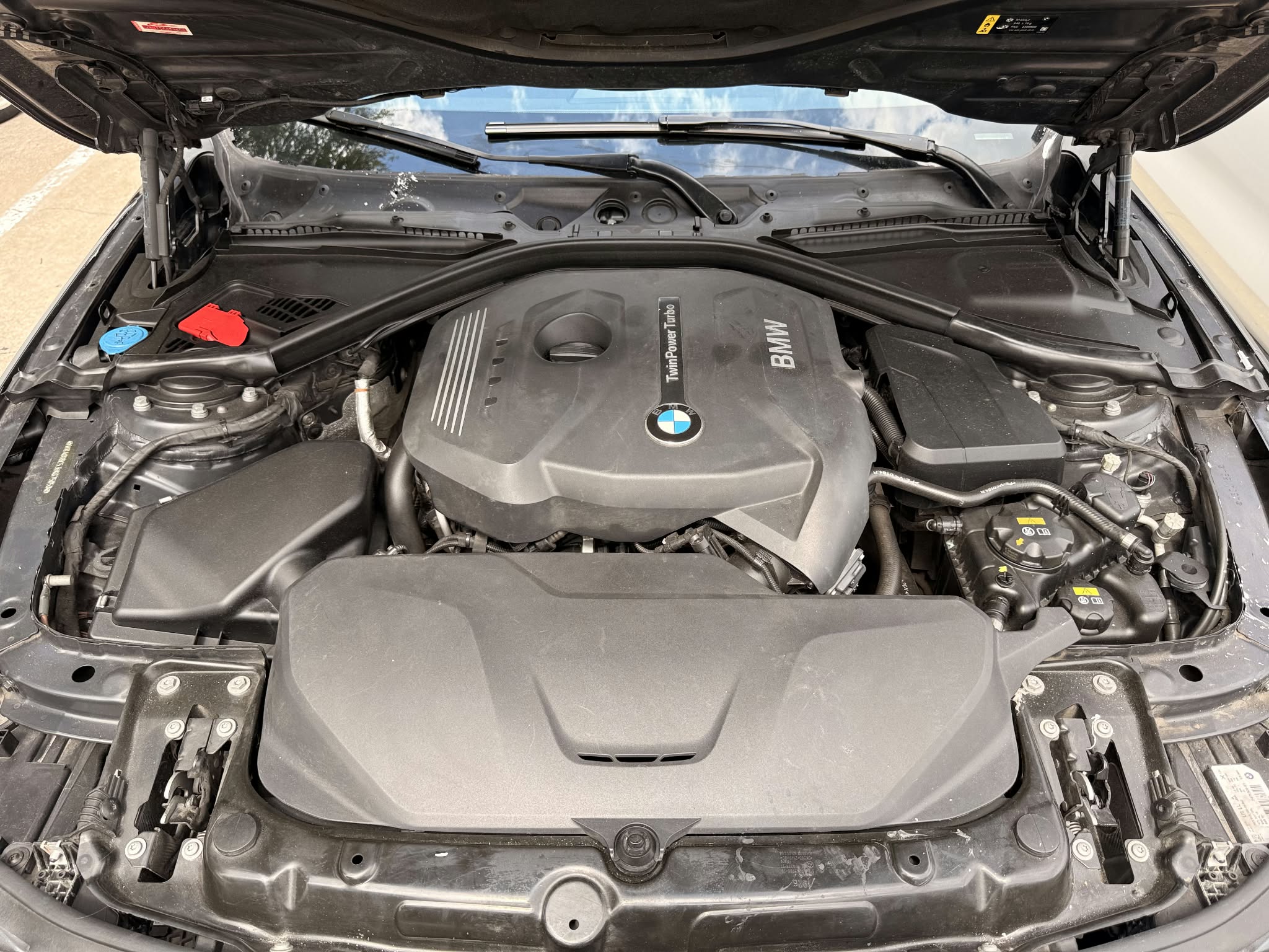 Used 2017 BMW 330i Sedan RWD image 6