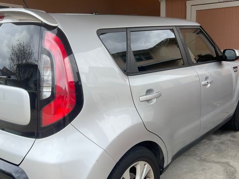 Used 2016 Kia Soul + w/ Primo Package image 2