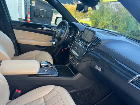 Used 2018 Mercedes-Benz GLS 450 4MATIC image 12