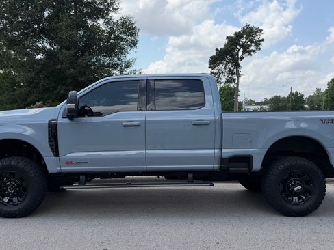 Used 2024 Ford F250 Lariat w/ Tremor Off-Road Package AWD/4WD image 1