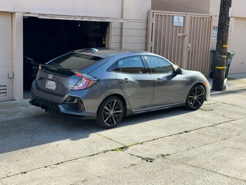 Used 2021 Honda Civic Sport Touring image 4