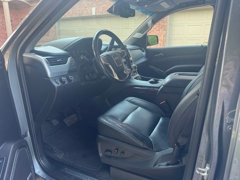 Used 2019 GMC Yukon XL SLT AWD/4WD image 15