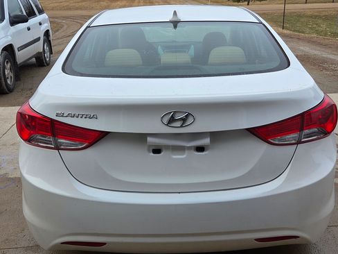 Used 2013 Hyundai Elantra GLS image 14