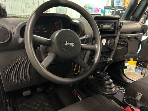 Used 2007 Jeep Wrangler X AWD/4WD image 13