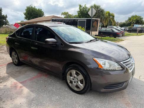 Used 2014 Nissan Sentra SV image 5