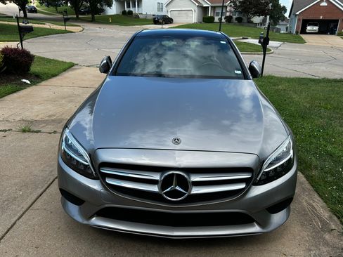 Used 2019 Mercedes-Benz C 300 4MATIC Sedan image 2