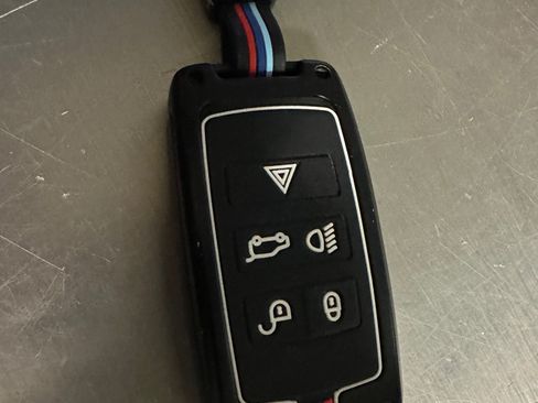 Used 2019 Land Rover Range Rover HSE image 14