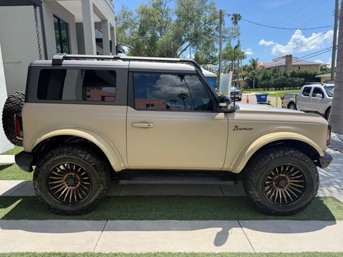 Used 2023 Ford Bronco Outer Banks AWD/4WD image 11