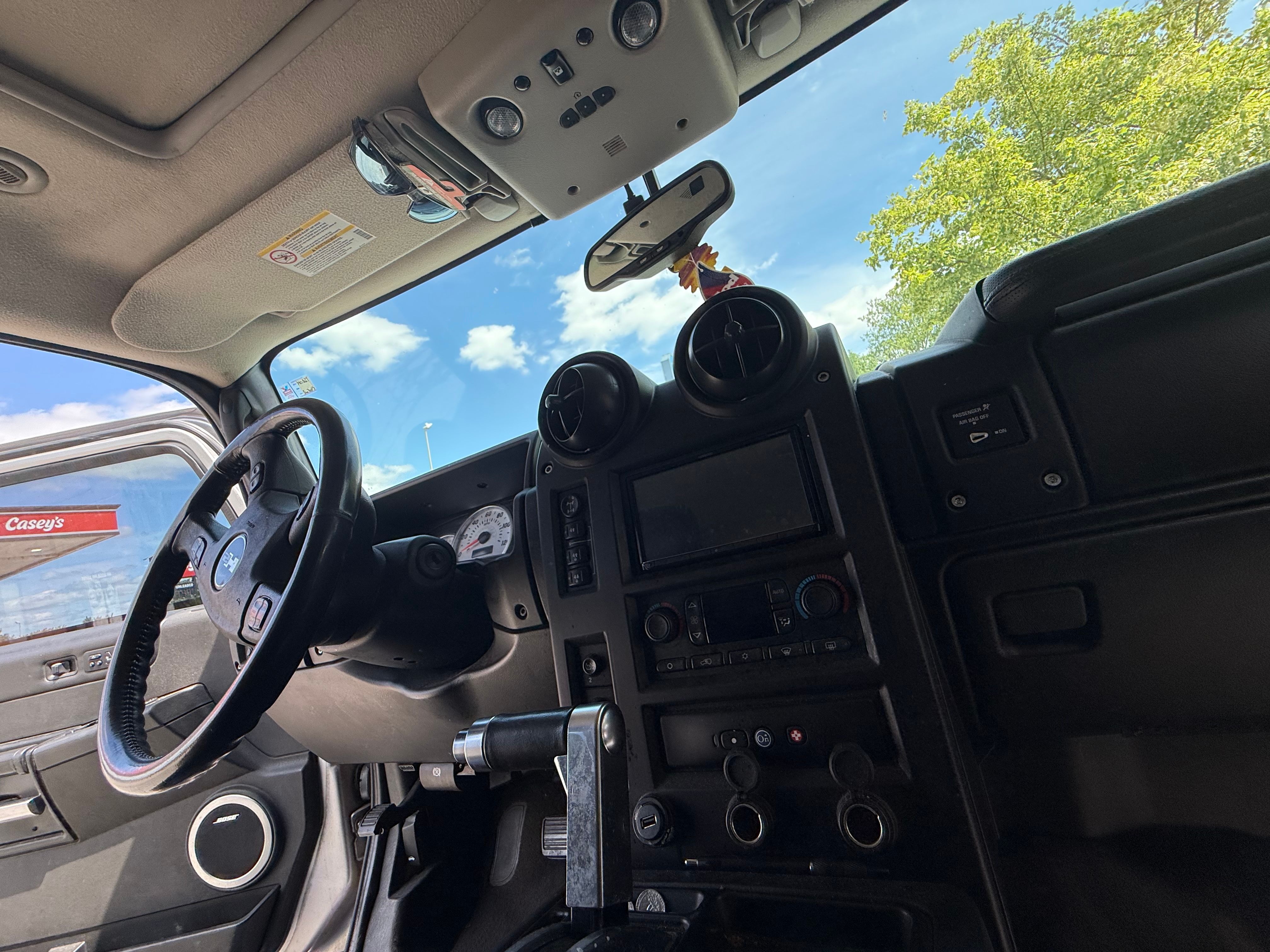 Used 2005 HUMMER H2 w/ Preferred Equipment Group AWD/4WD image 12