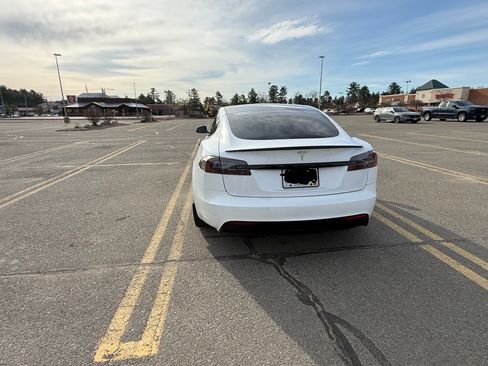 Used 2022 Tesla Model S Standard Range image 6