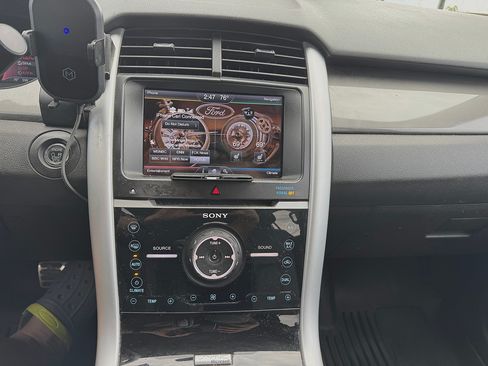 Used 2013 Ford Edge Sport w/ Driver Entry Pkg image 12