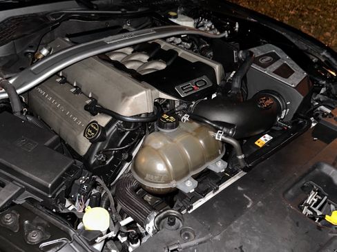 Used 2016 Ford Mustang GT w/ GT Performance Package RWD image 6