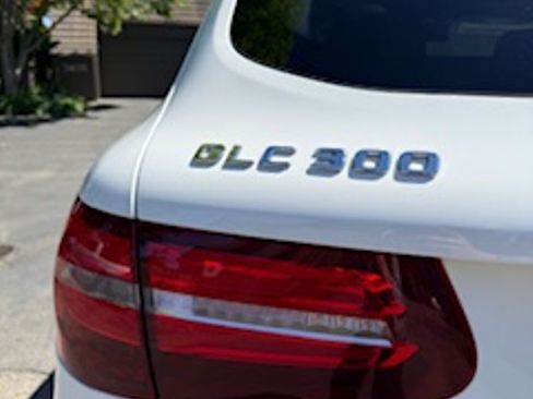 Used 2018 Mercedes-Benz GLC 300 4MATIC image 6