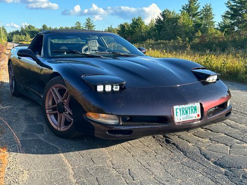 Used 2003 Chevrolet Corvette Convertible w/ Preferred Equipment Group1 image 13