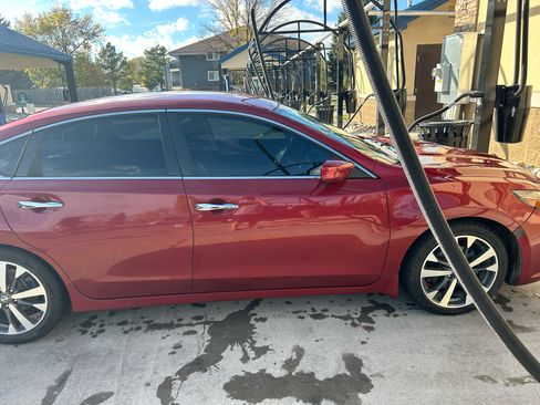 Used 2017 Nissan Altima 2.5 SR image 4