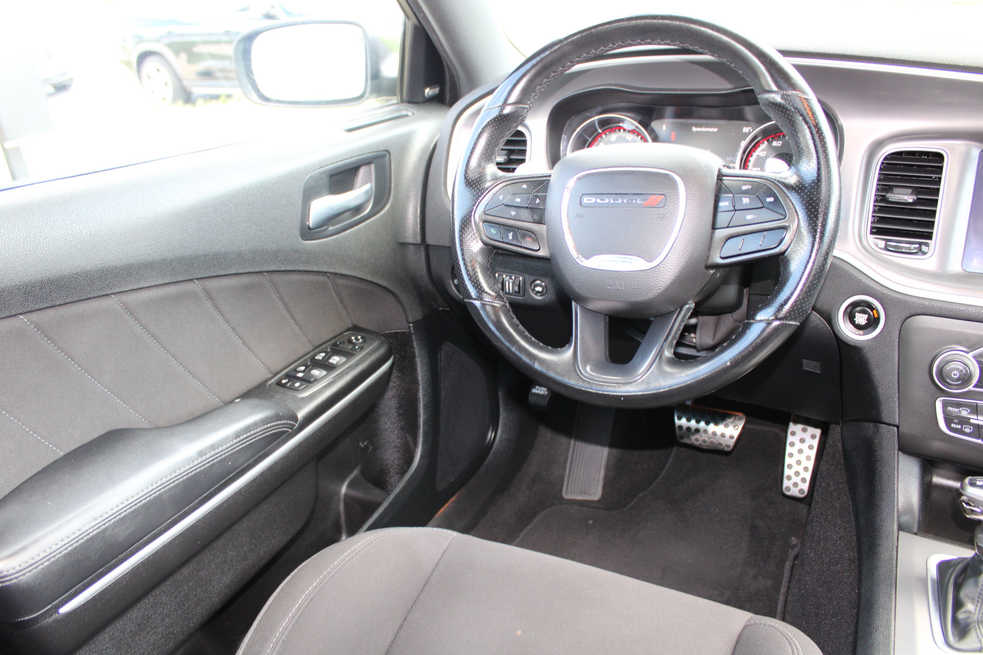 Used 2022 Dodge Charger GT w/ Navigation & Travel Group RWD image 12